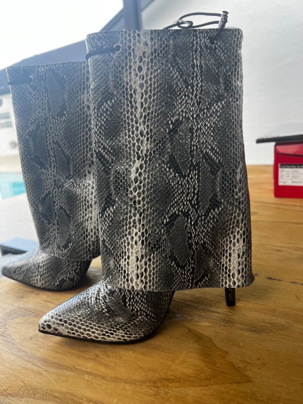NWT Snakeskin Print Pointed Toe High Heels Women's Boots Fold-Over Shaft Stilett